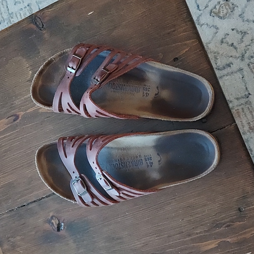 Birkenstock Granada Sandal Burgundy Size 41 (narrow)